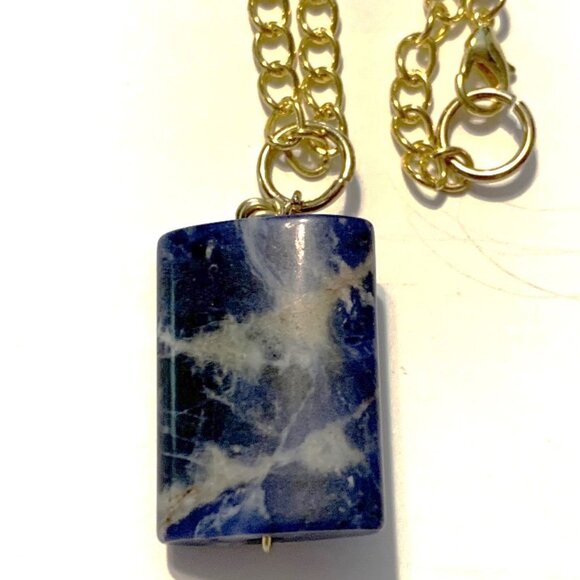 Sodalite Pendant Necklace – Truth, Intuition & Emotional Harmony - Picture 3 of 7